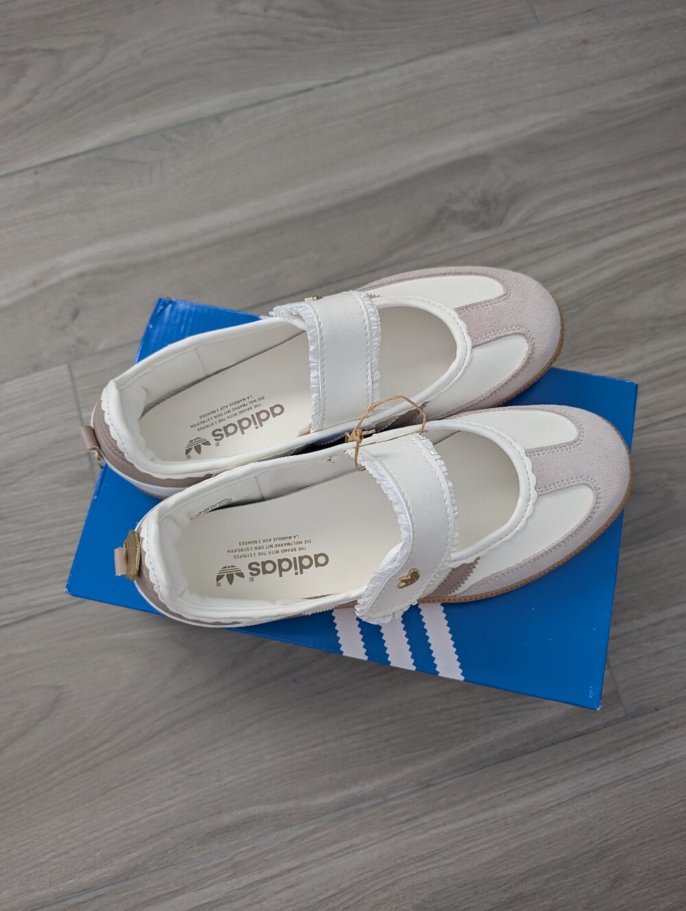 Adidas Samba Jane Sneakers Size 9 - Picture 6 of 9